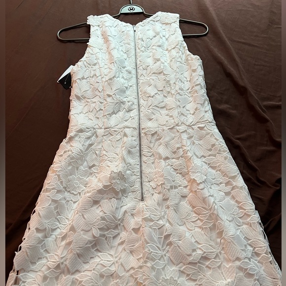 Virgin White Lace Appliqué Dress - Picture 12 of 16